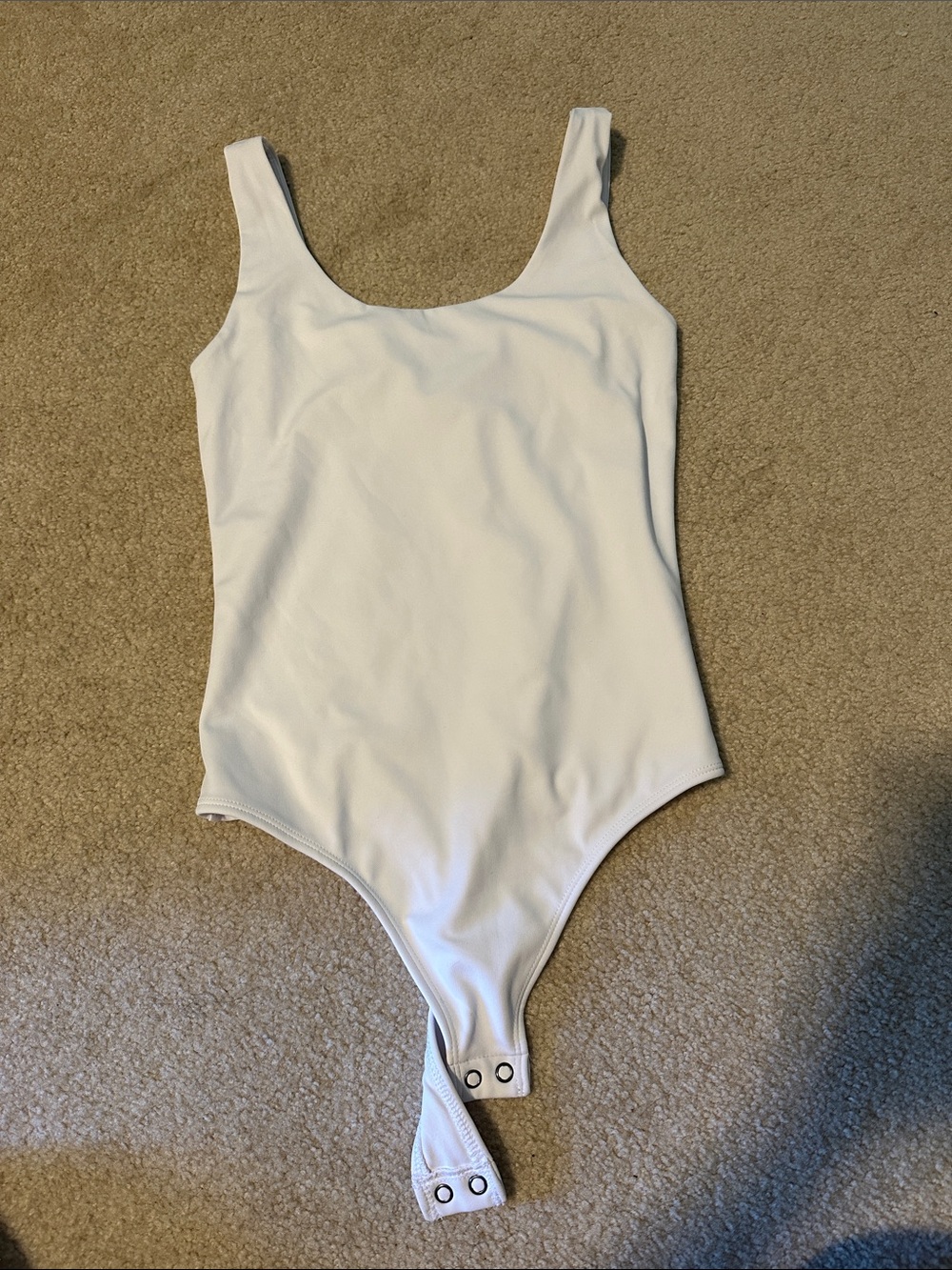 Express Body Contour Classic White Scoop Neck Bodysuit